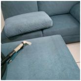 Limpeza sofá na sua casa em Maringá