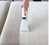 Limpeza Higienização sofá Jardim Dourados em Maringá